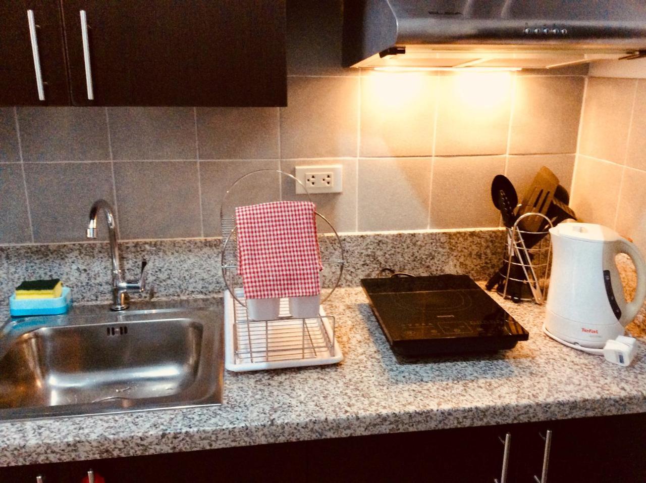 Studio Fully Furnished Manila Esterno foto